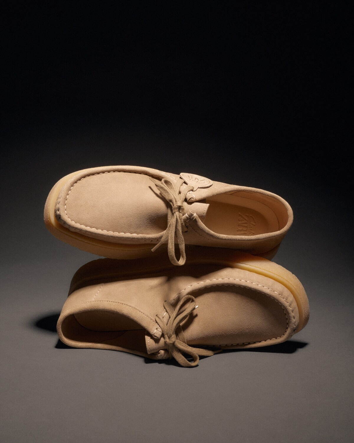 ザラ(ZARA), クラークス(Clarks) ワラビー｜写真32