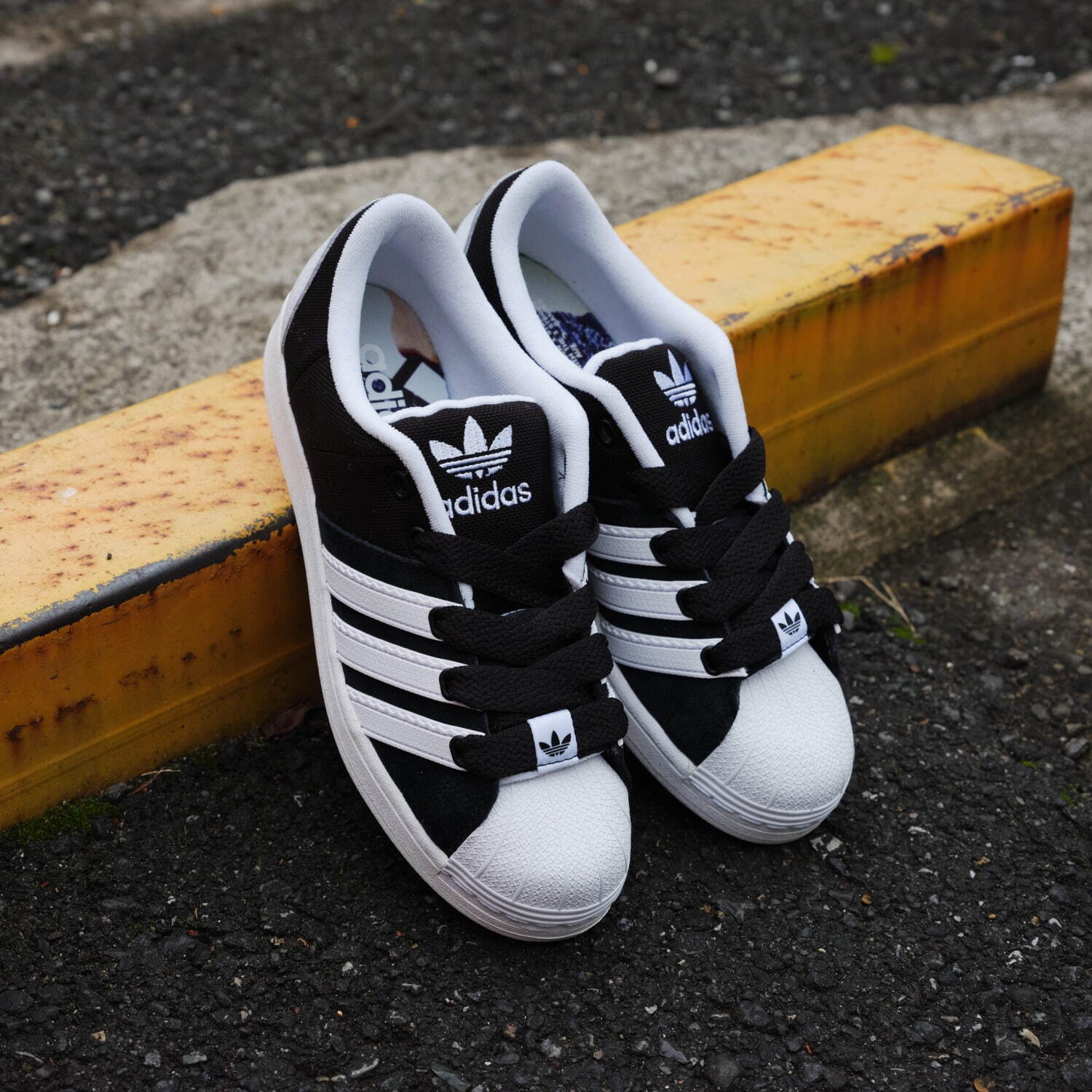 adidas スニーカー 新作