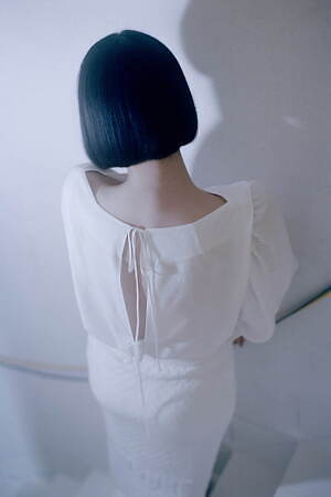 マメ クロゴウチ(Mame Kurogouchi) 2023年プレフォールウィメンズコレクション  - 写真10