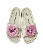 アンダーカバー×メリッサ初コラボ、大きなバラ付PVCサンダルや“カミソリリボン”のショルダーバッグ｜写真13