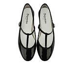 レペットの23年春夏新作シューズ、くすみピンクのバレリーナシューズ＆真っ赤なメリージェーンなど｜写真13