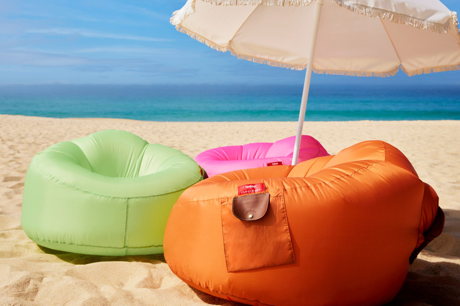 ロンシャン人気バッグ「ル プリアージュ」がアームチェアに？！ ファットボーイとコラボで