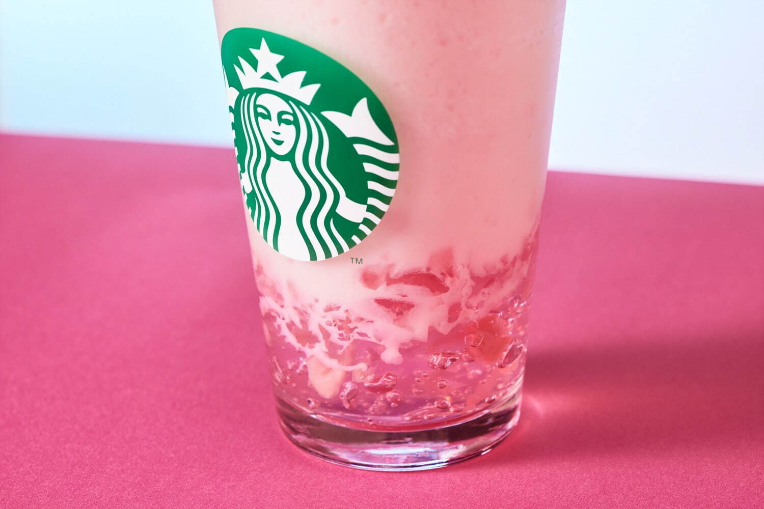 スターバックス(Starbucks Coffee) さくら 咲くサク フラペチーノ｜写真3