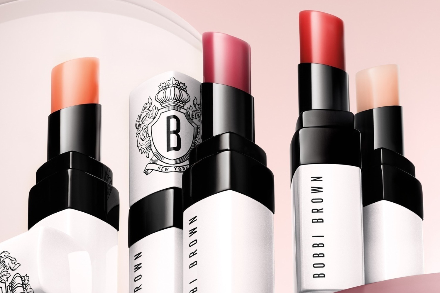 ボビイ ブラウン23年夏コスメ、"血色美リップ”「エクストラ リップ ティント」が保湿UPで進化