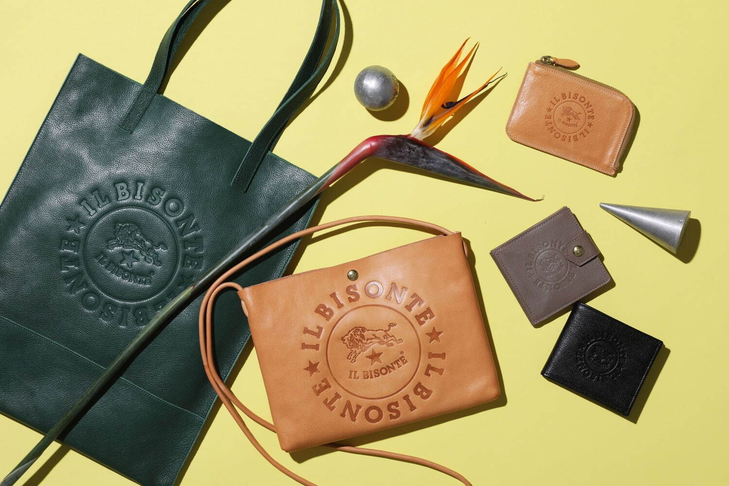 イル ビゾンテ23年春夏の新作レザーバッグ＆財布、サークルロゴを大胆に刻印｜写真1