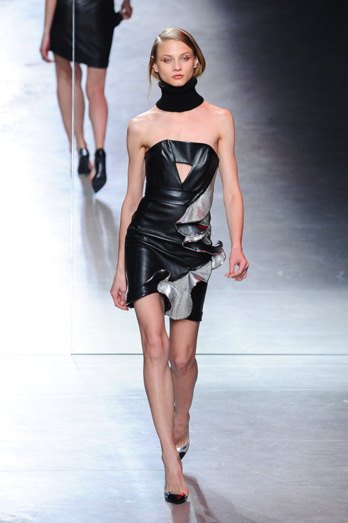 アンソニー バカレロ(Anthony Vaccarello) 2014-15年秋冬ウィメンズコレクション  - 写真47