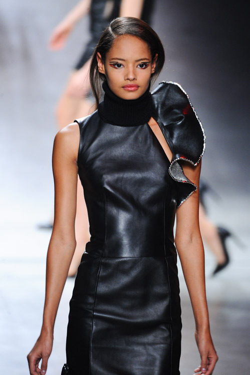 アンソニー バカレロ(Anthony Vaccarello) 2014-15年秋冬ウィメンズコレクション  - 写真49