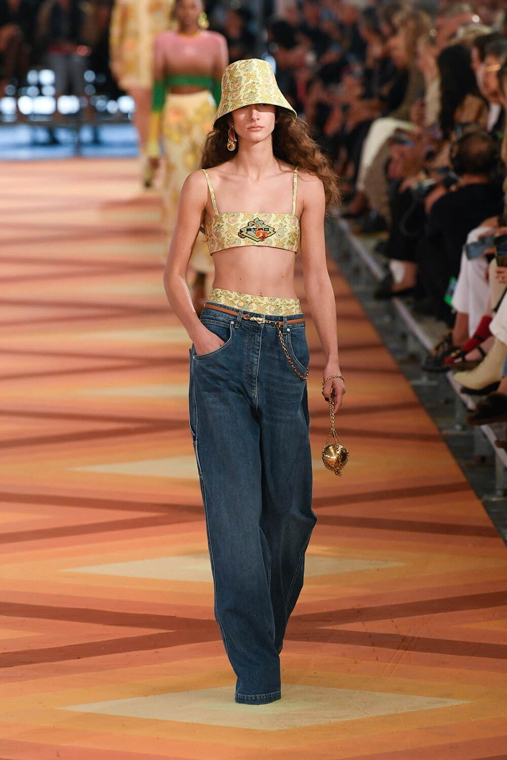 エトロ(ETRO) 2023年春夏ウィメンズコレクション - ファッション エトロ(ETRO) 2023年春夏ウィメンズコレクション - ファッション