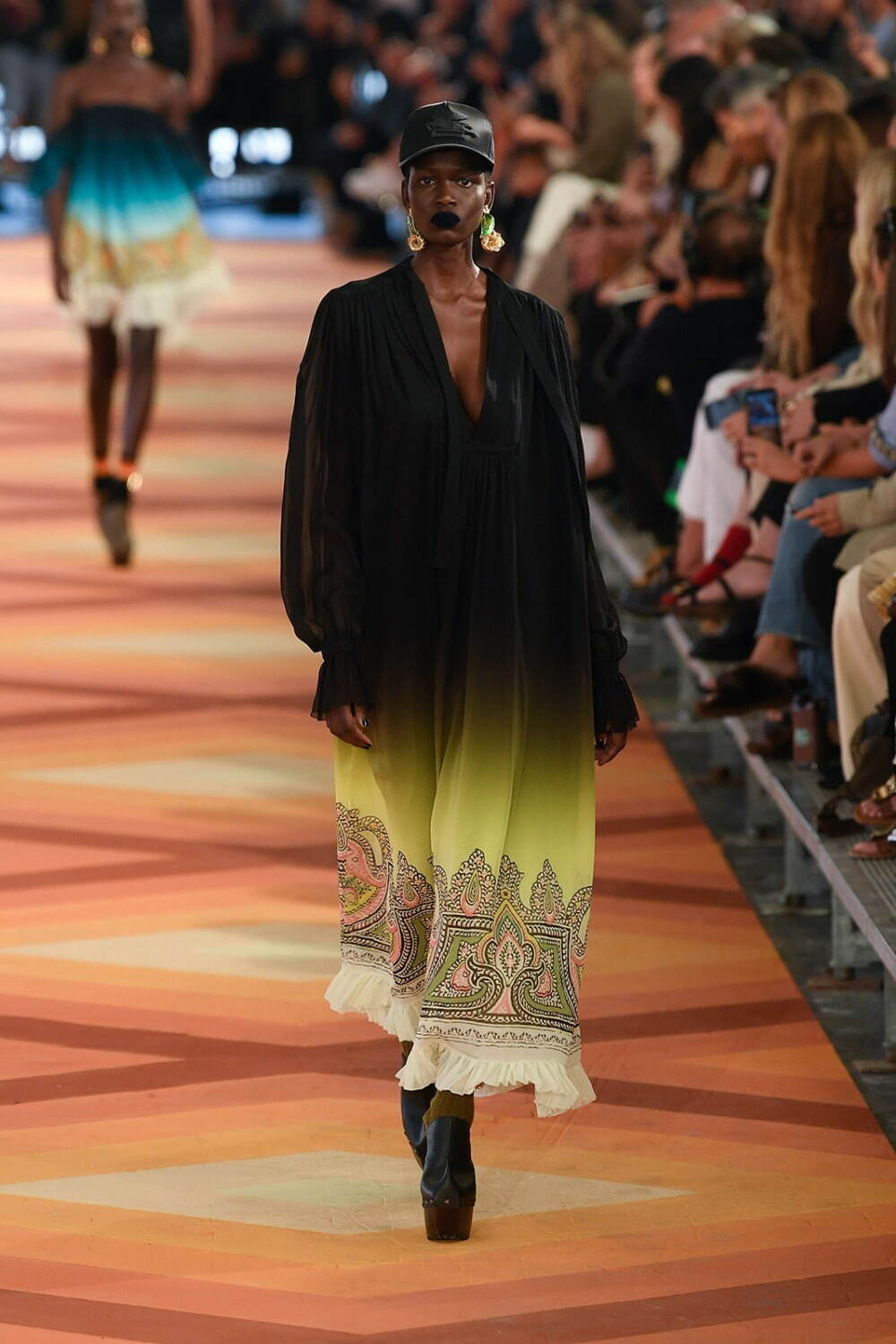 エトロ(ETRO) 2023年春夏ウィメンズコレクション ファッションプレス