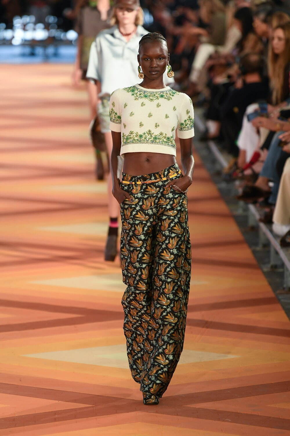 エトロ(ETRO) 2023年春夏ウィメンズコレクション - ファッション エトロ(ETRO) 2023年春夏ウィメンズコレクション - ファッション