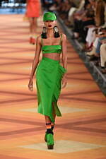 エトロ 2023年春夏ウィメンズコレクション - 変わらぬ伝統に、新たな視点を｜写真14