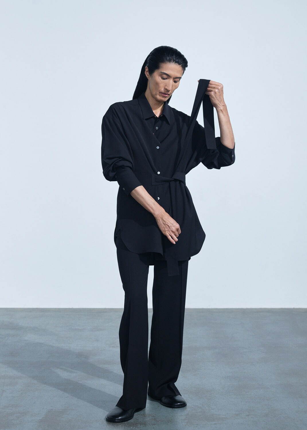 スタジオ ニコルソン 2023年リゾート｜ スラックス