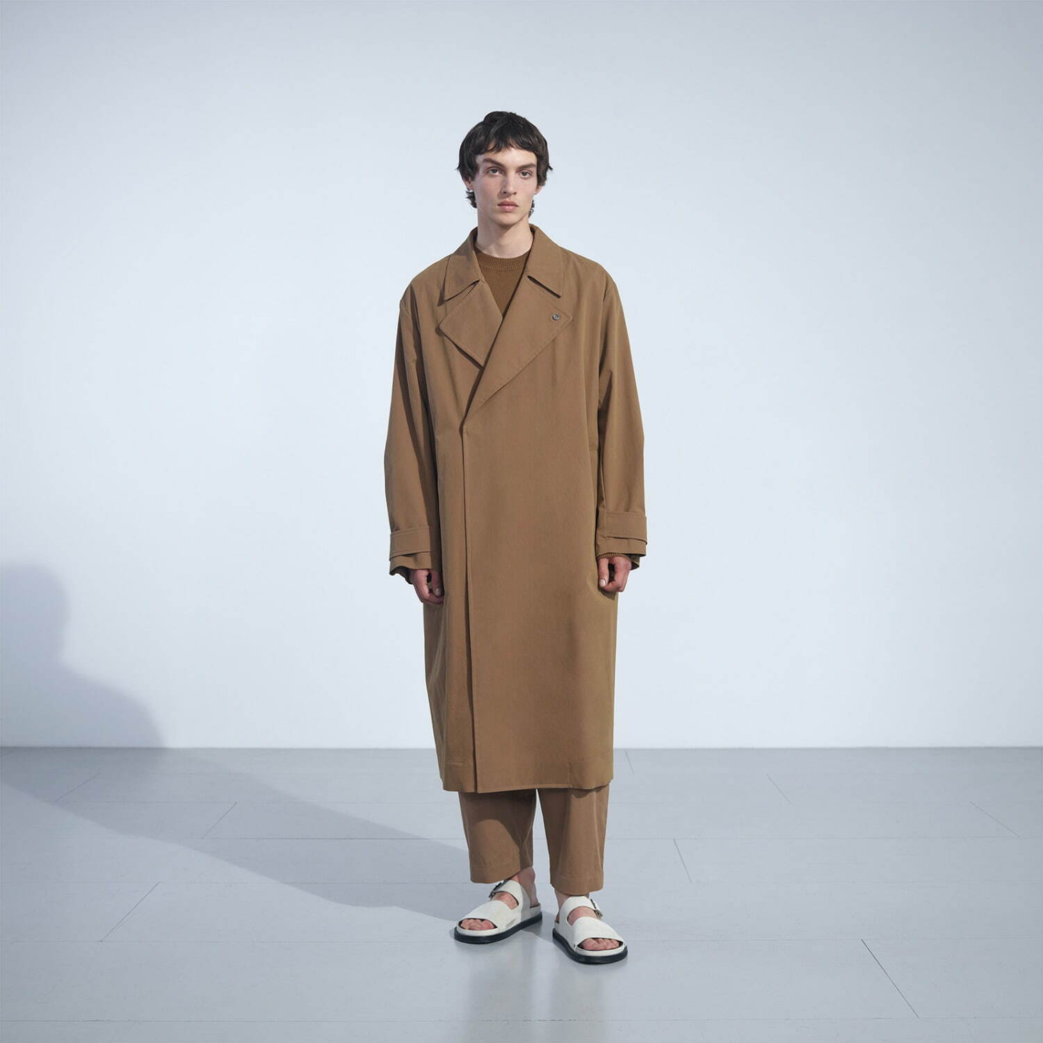 スタジオ ニコルソン 2023年春夏｜ トレンチコート