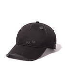 リミ フゥ×ニューエラ、ダメージ加工を施した“オールブラック”キャップ＆バケットハット｜写真1