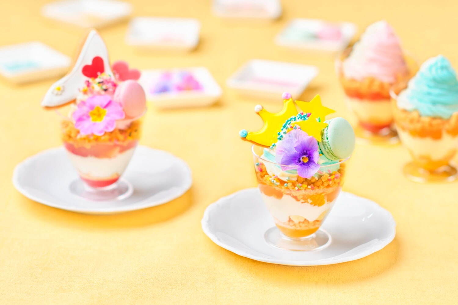 プリンセス×苺のデザートビュッフェ“ドレス”着想ケーキなど、横浜の宮殿イメージの空間で｜写真5
