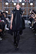 sacai man 2023年秋冬コレクション - 個性を引き出す“ジッパー”で変身｜写真6