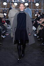 sacai man 2023年秋冬コレクション - 個性を引き出す“ジッパー”で変身｜写真37