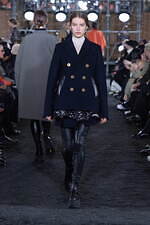 sacai man 2023年秋冬コレクション - 個性を引き出す“ジッパー”で変身｜写真45