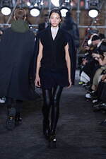 sacai man 2023年秋冬コレクション - 個性を引き出す“ジッパー”で変身｜写真47