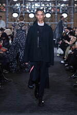 sacai man 2023年秋冬コレクション - 個性を引き出す“ジッパー”で変身｜写真49