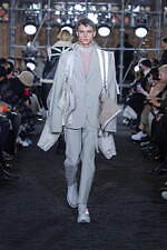 sacai man 2023年秋冬コレクション - 個性を引き出す“ジッパー”で変身｜写真62