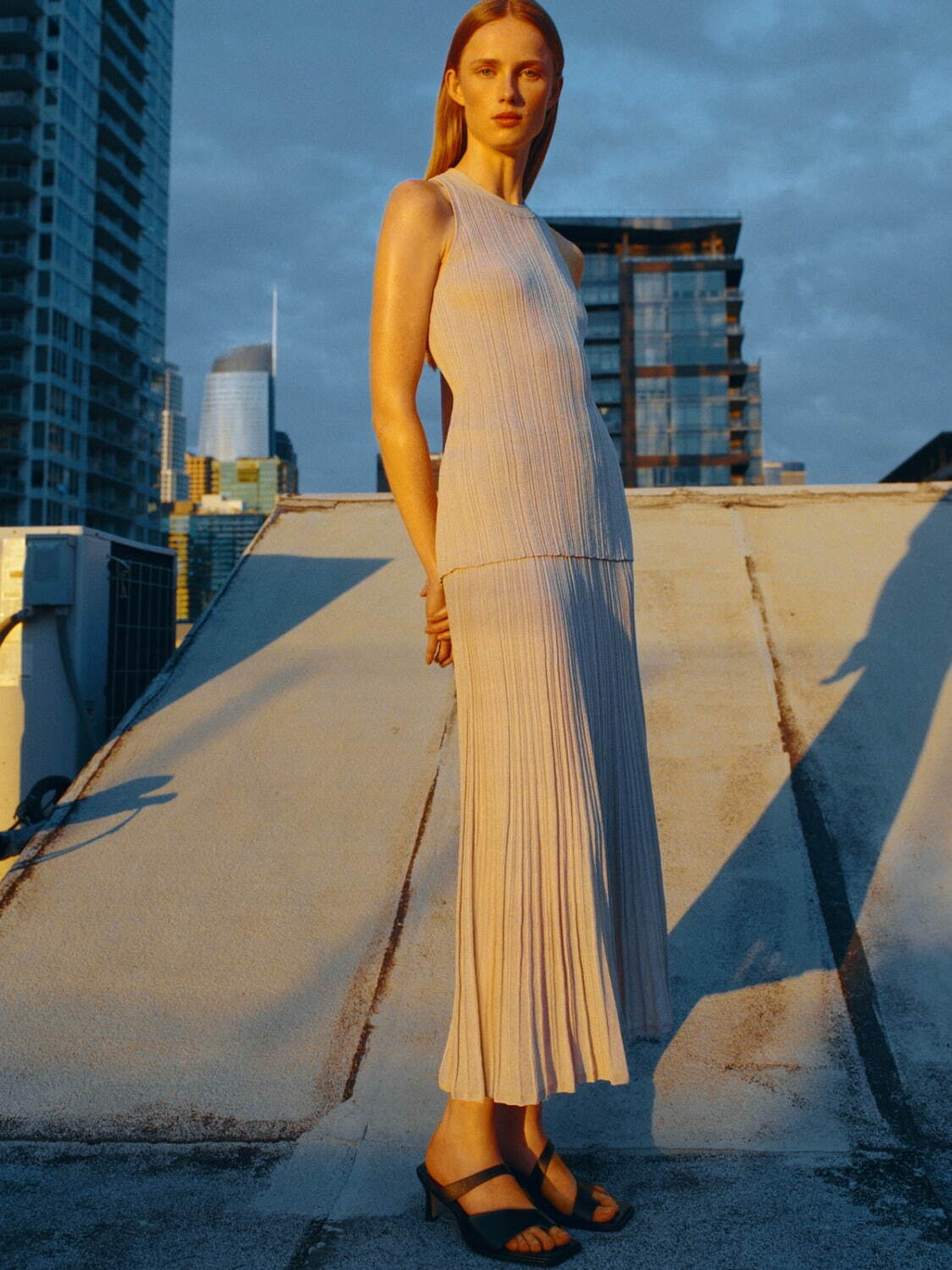 コス(COS) 2022年春夏ウィメンズ&メンズコレクション  - 写真35