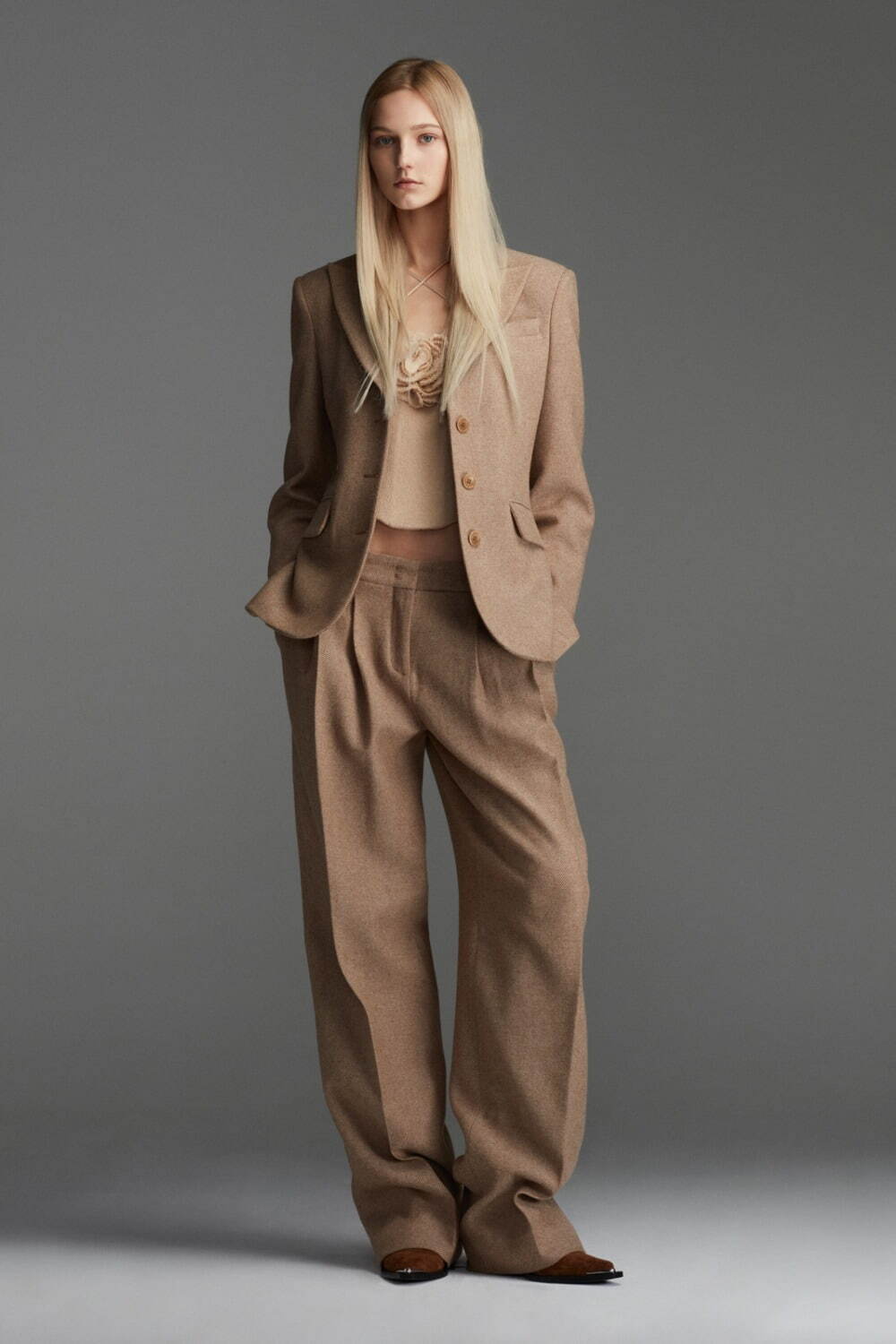 エルマンノシェルヴィーノ : ERMANNO SCERVINO - ファッションプレス