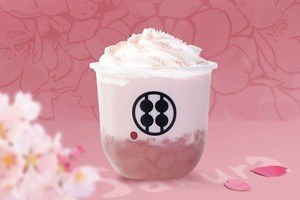 「桜ラテわらびもちドリンク」“もっちり＆とろけるわらびもち”入り、甘味処鎌倉から