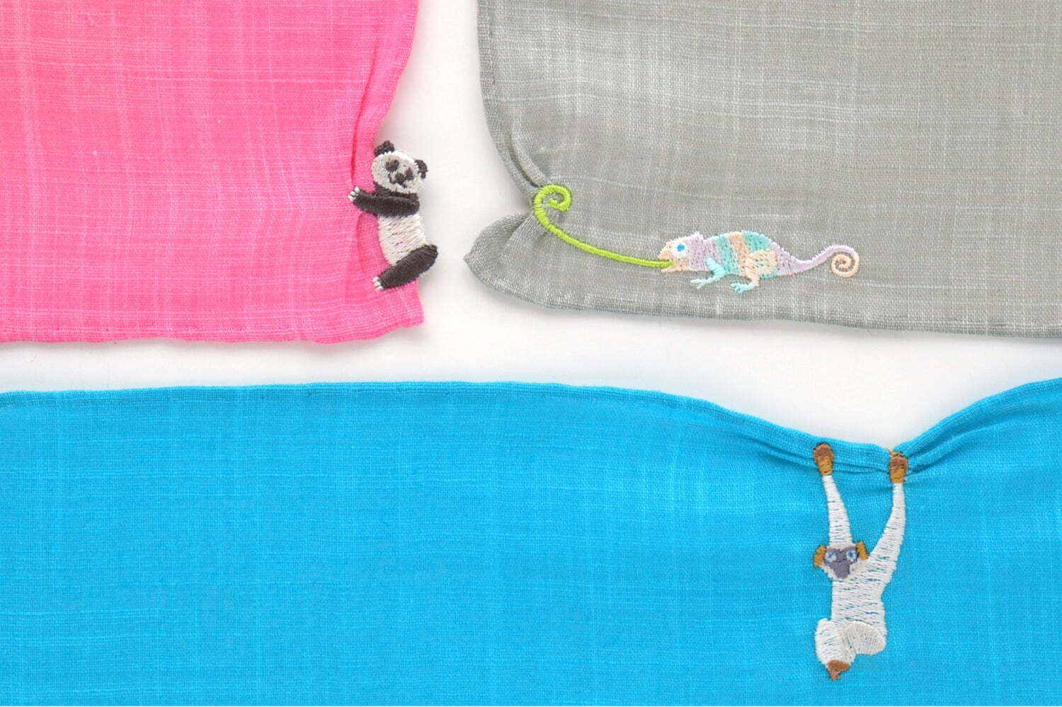 ラプンツェル｜縁を引っ張るパンダ＆白雪姫モチーフの新作ハンカチーフ、「クラシクス・ザ・スモールラグジュアリ」から