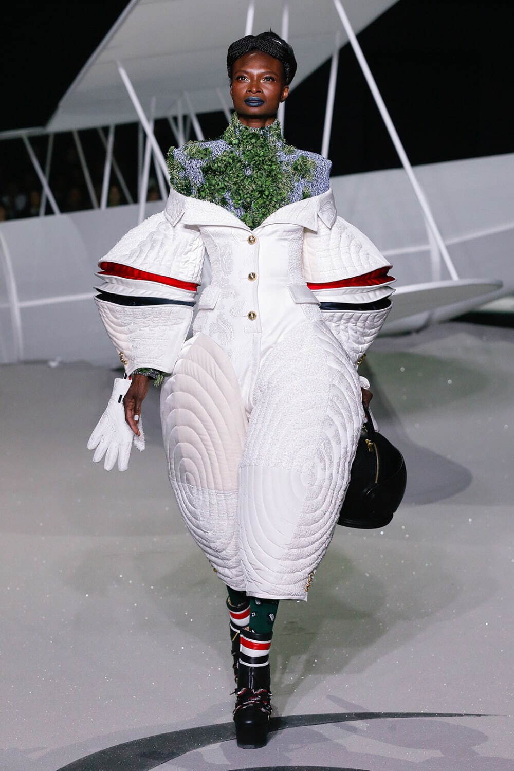 トム ブラウン(THOM BROWNE) 2023-24年秋冬ウィメンズコレクション  - 写真1