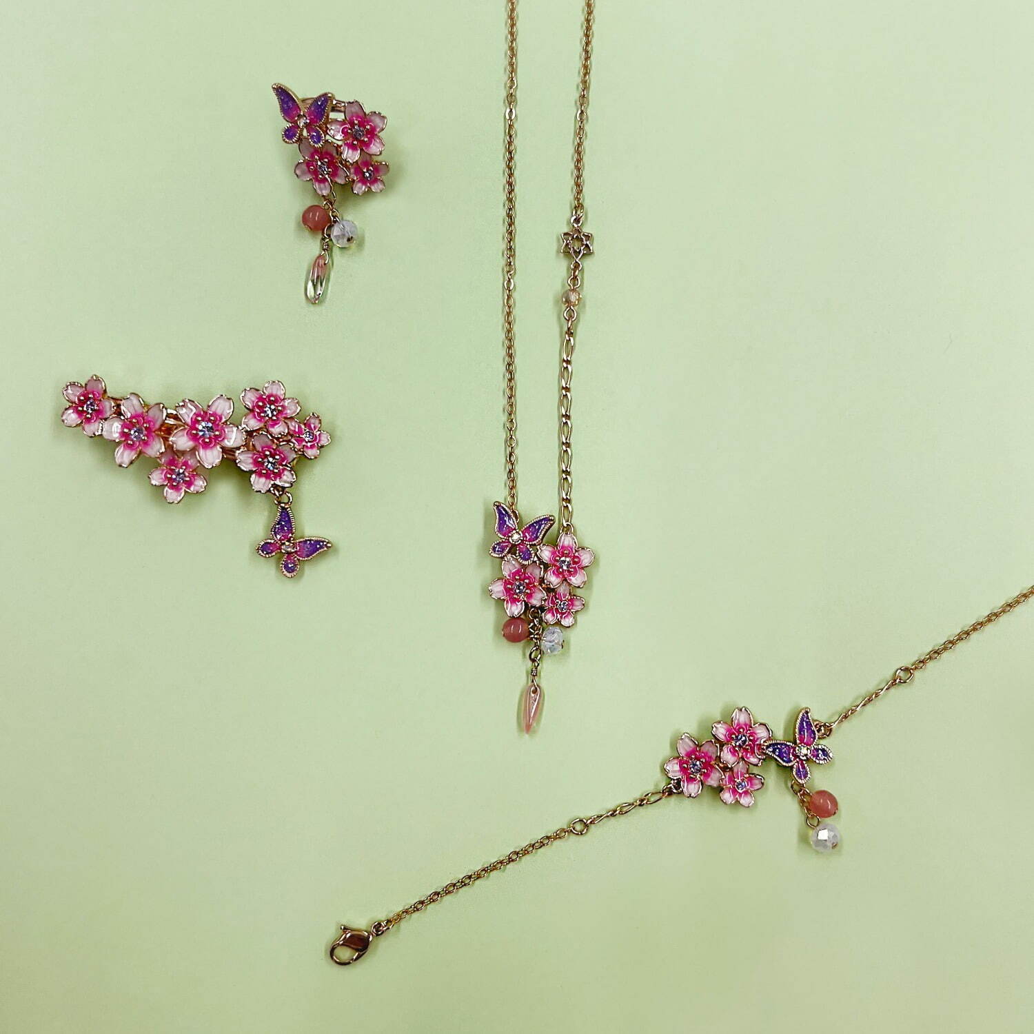 アナ スイ“桜×蝶”モチーフの新作ネックレス＆ピアス、華やかな桜の花びらやピンク色のガラス｜写真11