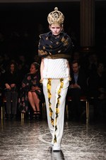 アンダーカバー 2014-15年秋冬コレクション - 装飾で物語るファンタジーな世界観｜写真1