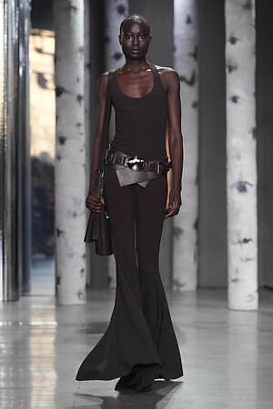 マイケル・コース(MICHAEL KORS) 2023-24年秋冬ウィメンズコレクション  - 写真20