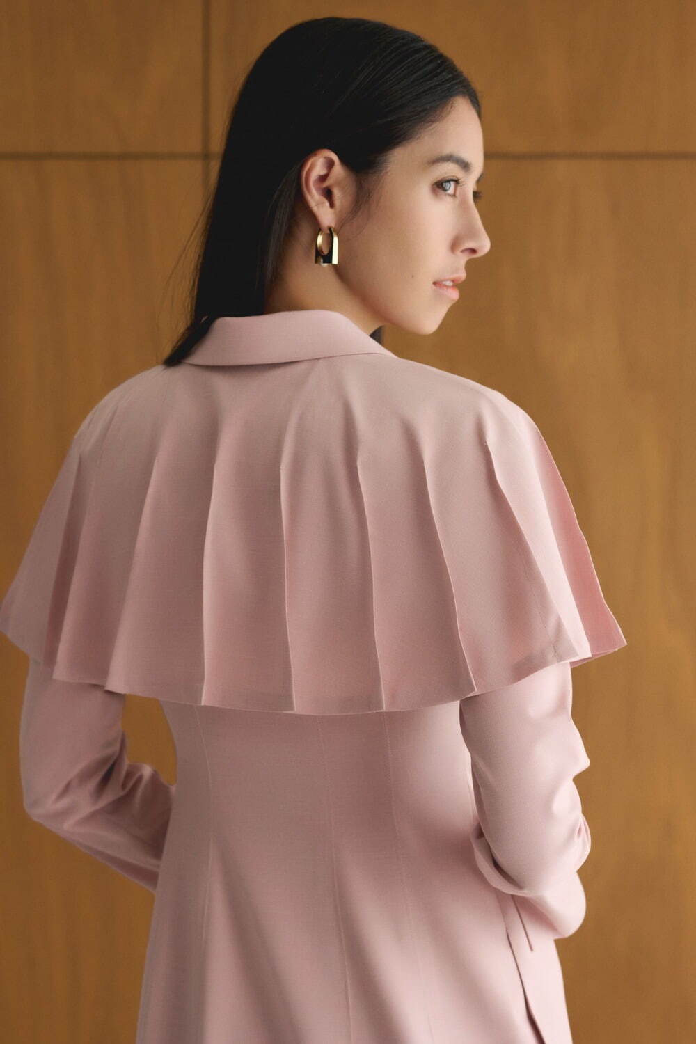 セルフォード×ハナエモリのコラボ第3弾、“花びらスリーブ”ニットやオケージョンドレスなど｜写真9