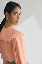 セルフォード×ハナエモリのコラボ第3弾、“花びらスリーブ”ニットやオケージョンドレスなど｜写真17