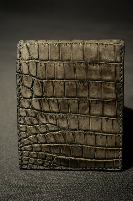 BACKLASH 墨染めクロコダイル　薄型二つ折り財布 1