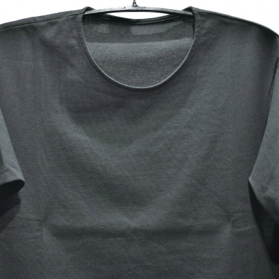 上質な半袖Tシャツ - 画像3枚目