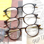 ARLICH / OLIVER PEOPLES 1