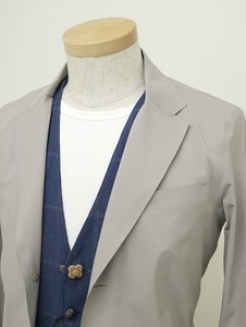 HERNO　ヘルノ　ナイロンジャケット　シームレス