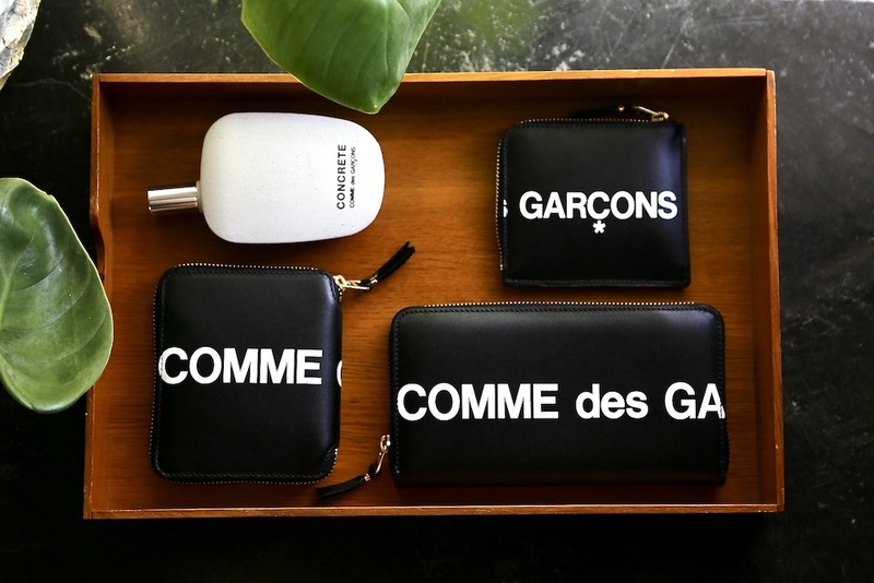 Wallet COMME des GARCONS CDG Wallet Huge Logo SA0111HL発売 - 画像5枚目