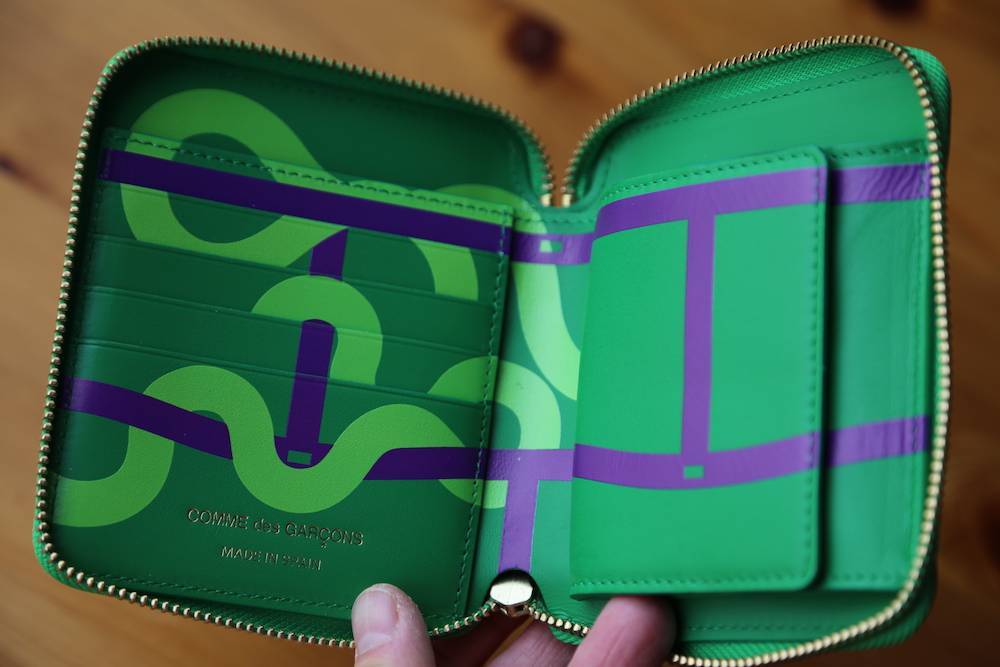 Wallet COMME des GARCONS コムデギャルソン ルビーアイ二つ折りZIP