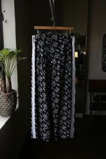 sulvam サルバム Reversible side chapter pants(SN-P08-200)BLACK×WHITE発売 1