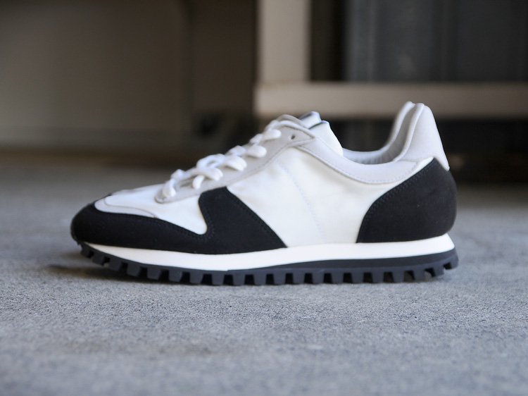 MARATHON VEGAN TRAIL / Black