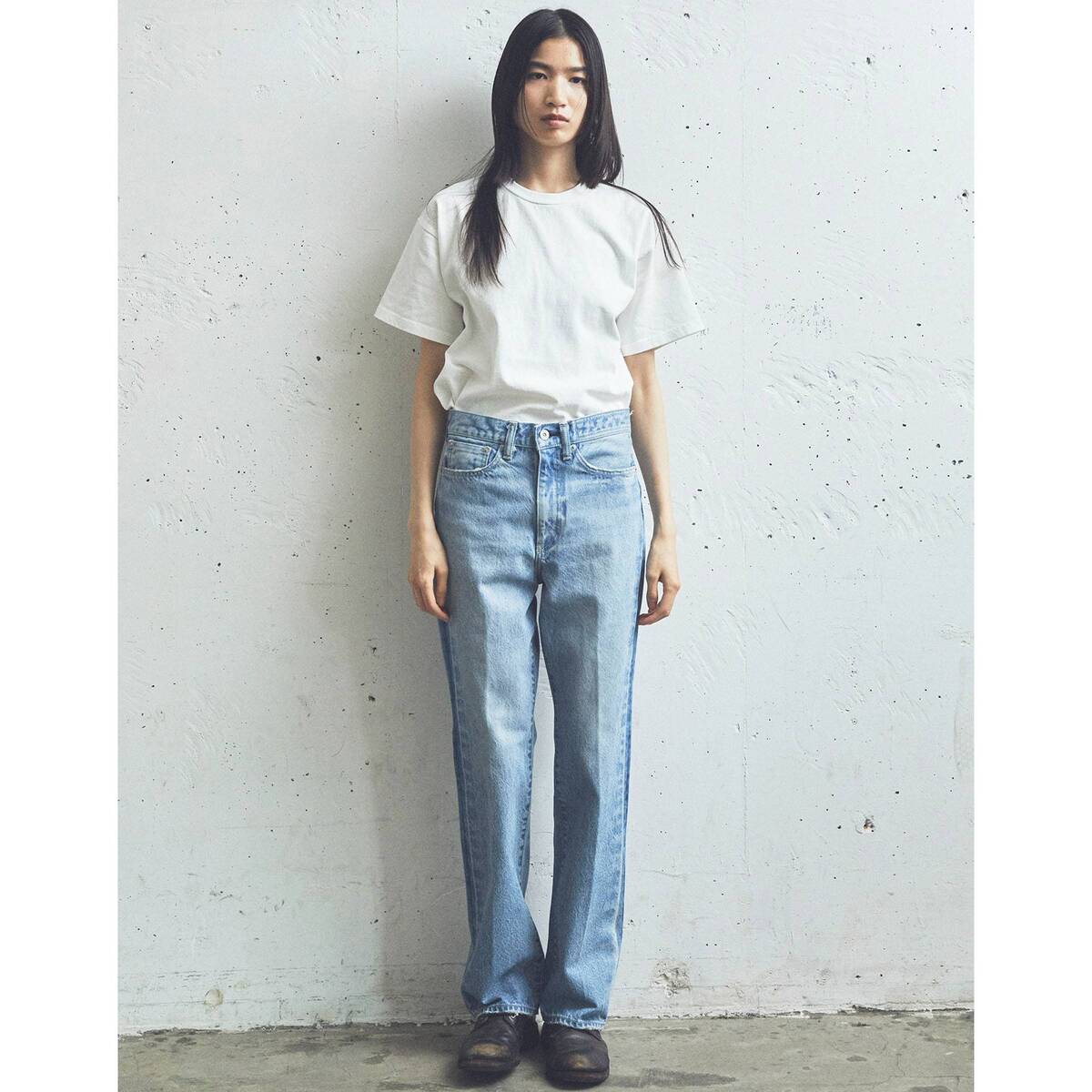 KURO "FLOWER STITCHING ON BUTTOCKS DENIM PANTS 002" - 画像1枚目