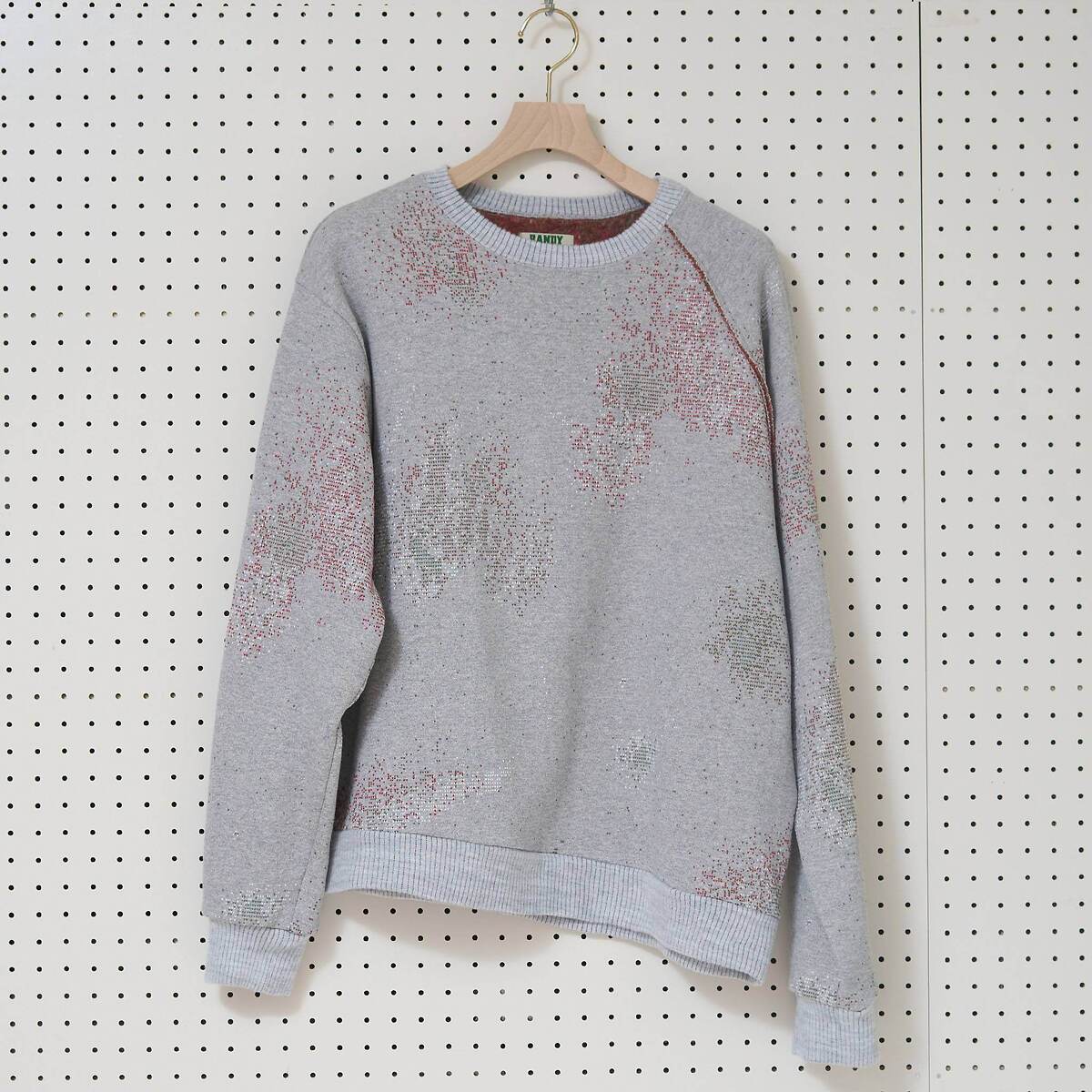 RANDY "BABBLING" アシンメトリー クルーネックスウェット 1