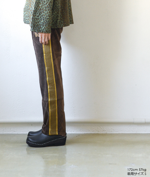 Narrow Track Pant - C/Pe Velour - Brown【Needles】 - 画像4枚目