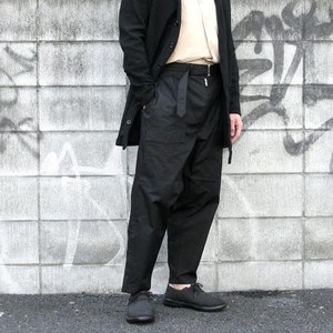 春夏のモードなカーディガンスタイル