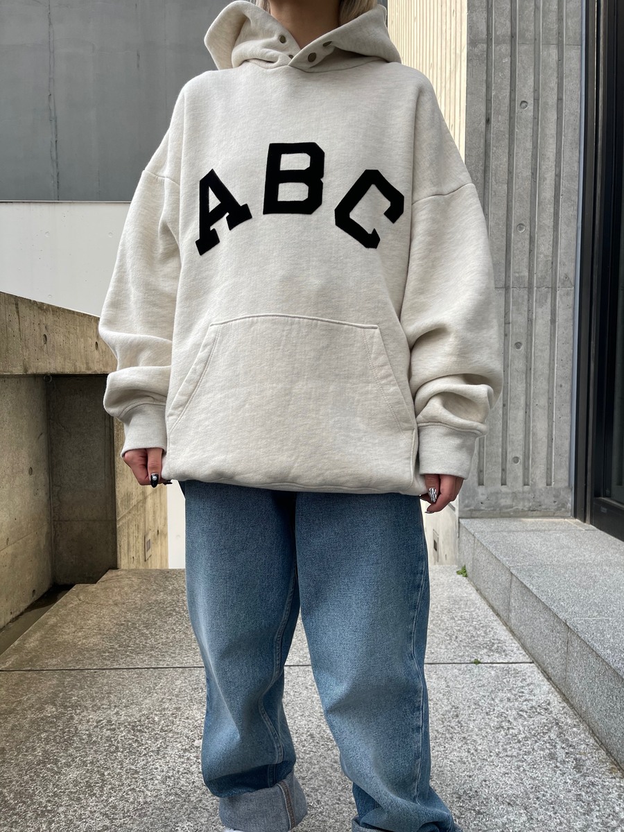 エレファンツ バレンシアガ(BALENCIAGA) 女性