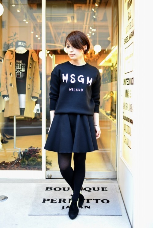MSGMのブラックコーディネートのショップスナップ