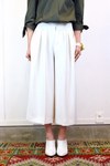 KAHKI×WHITE　春のリラックスコーデ 3